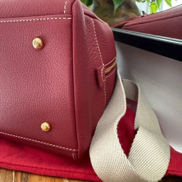 Carolina Herrera / Blasón S Medium Handbag NWT (authentic) - Picture 6 of 15